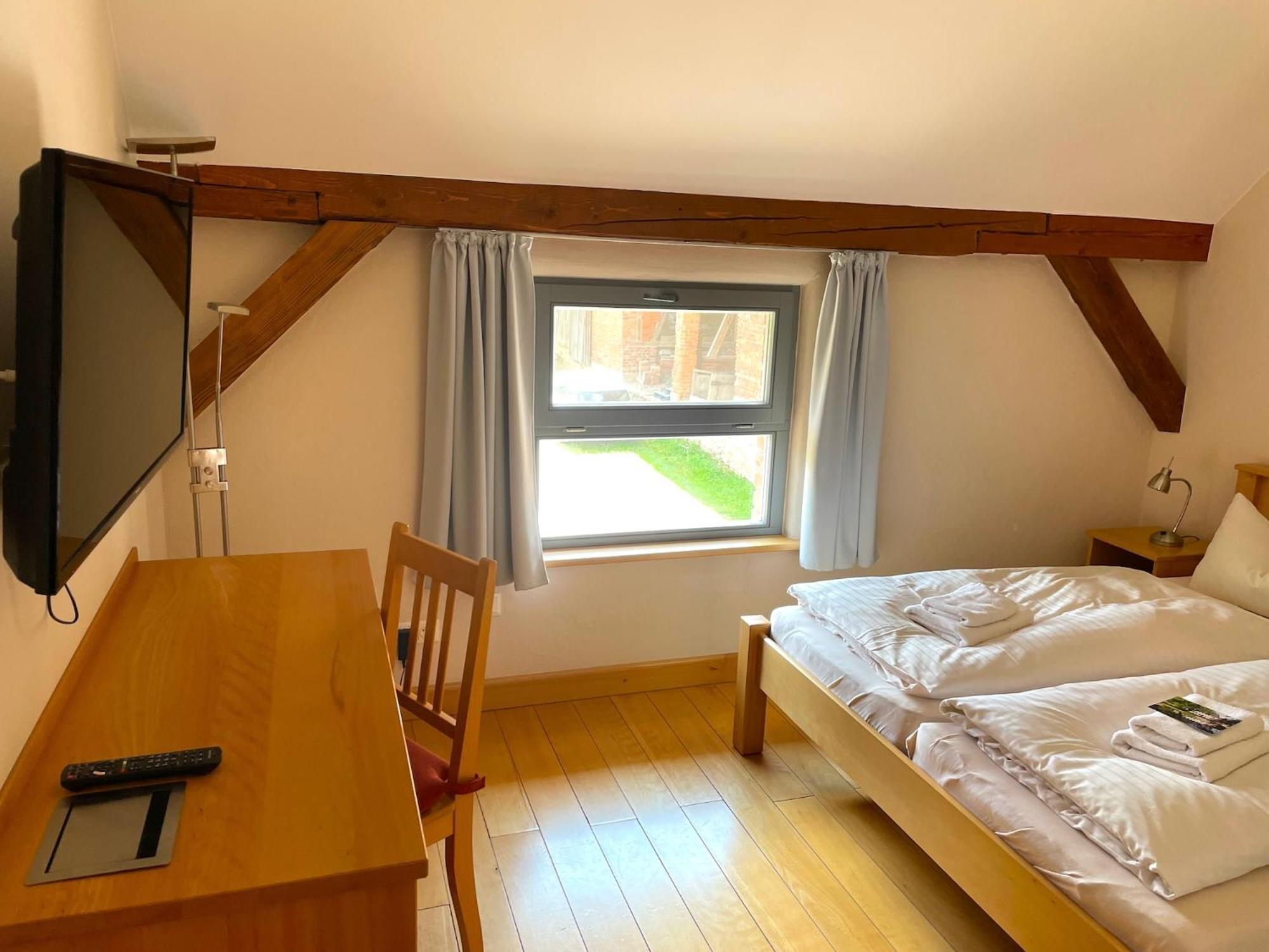 Biohotel Stiftsgut Wilhelmsgluecksbrunn Creuzburg Extérieur photo