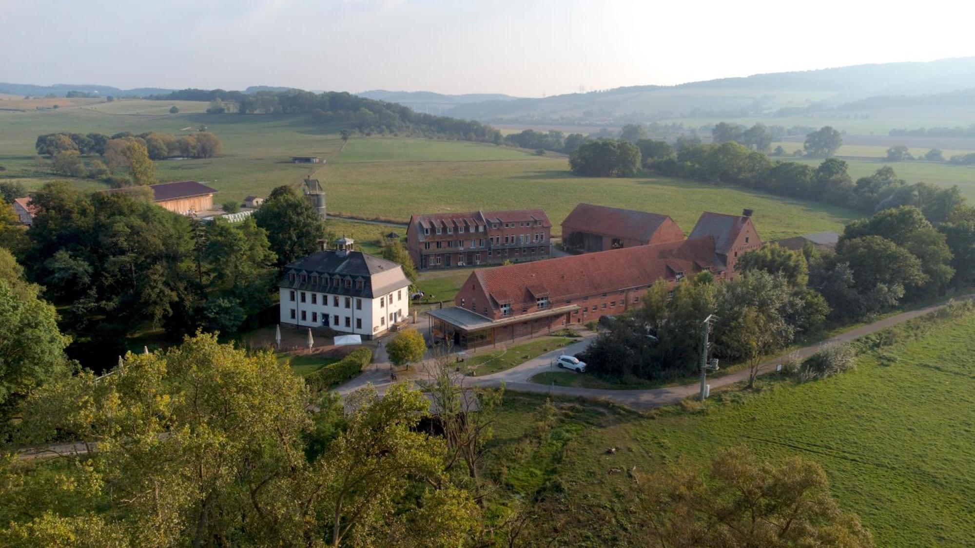 Biohotel Stiftsgut Wilhelmsgluecksbrunn Creuzburg Extérieur photo