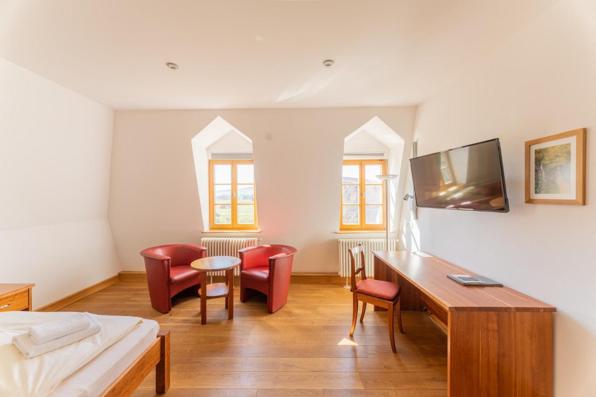 Biohotel Stiftsgut Wilhelmsgluecksbrunn Creuzburg Extérieur photo