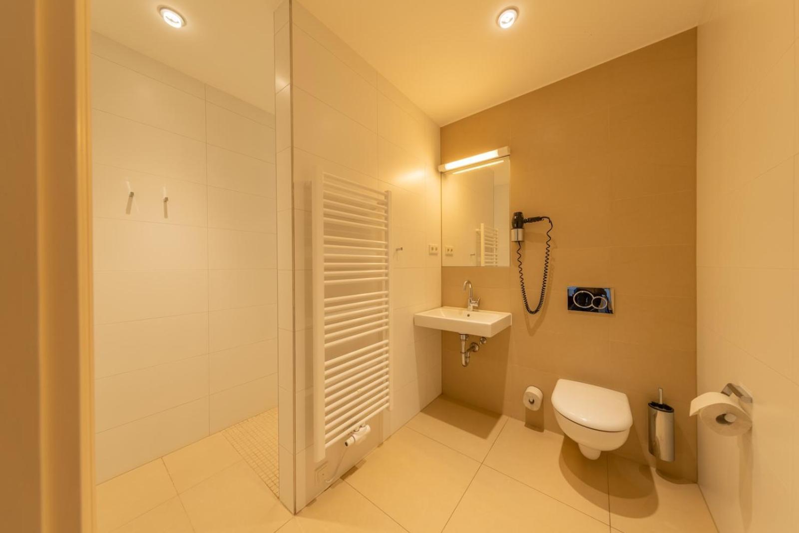 Biohotel Stiftsgut Wilhelmsgluecksbrunn Creuzburg Extérieur photo