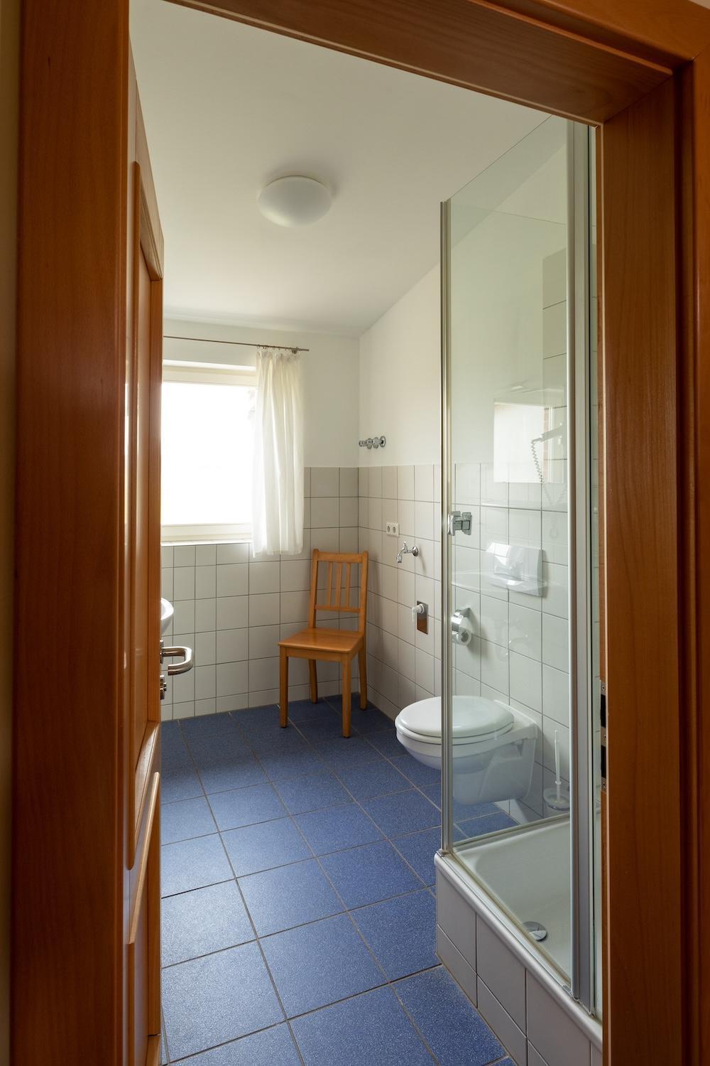 Biohotel Stiftsgut Wilhelmsgluecksbrunn Creuzburg Extérieur photo