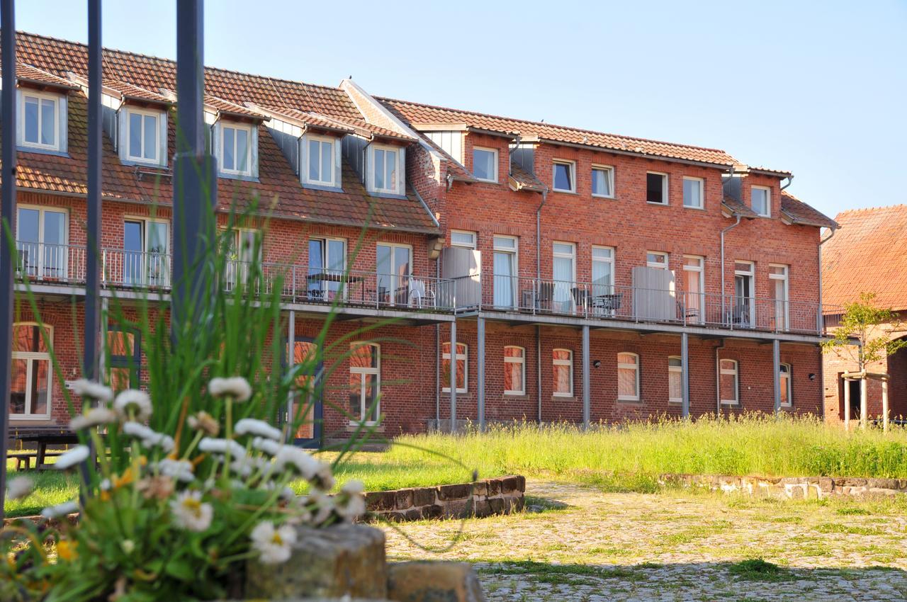 Biohotel Stiftsgut Wilhelmsgluecksbrunn Creuzburg Extérieur photo